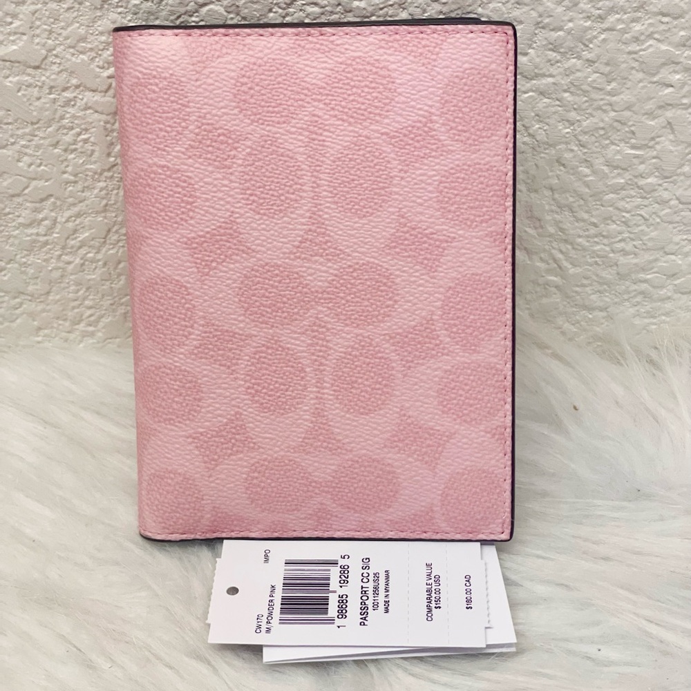 NWT Coach Powder Pink Signature Passport Card Case